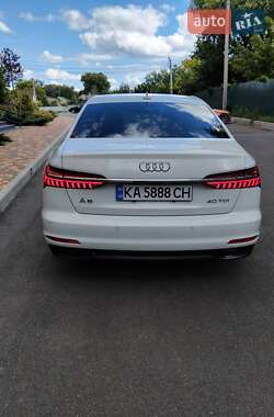 Седан Audi A6 2021 в 