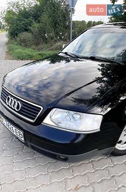 Седан Audi A6 2001 в 