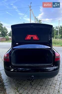 Седан Audi A6 2001 в 