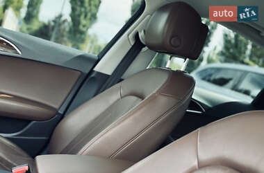Седан Audi A6 2015 в 