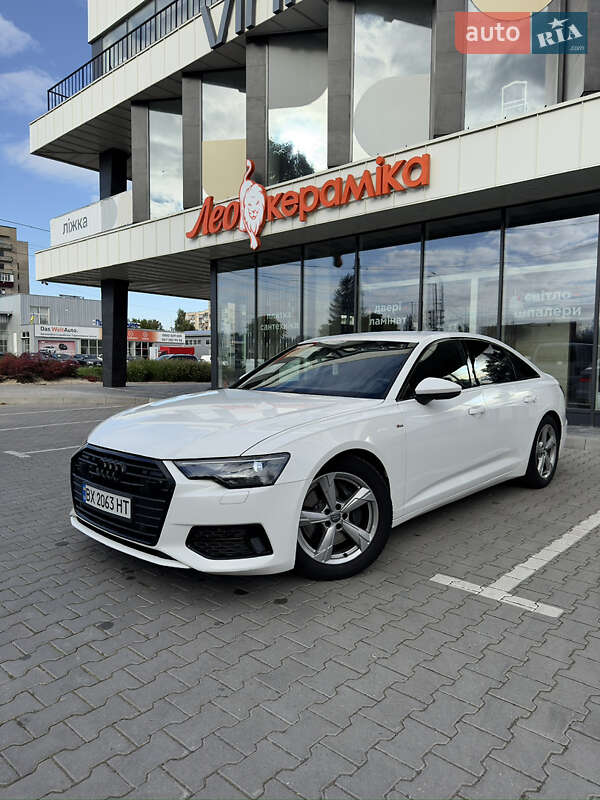 Седан Audi A6 2018 в 