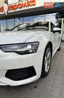 Седан Audi A6 2018 в 