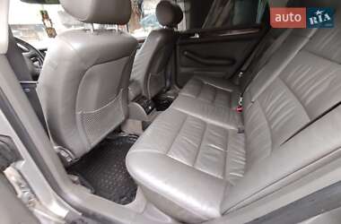 Универсал Audi A6 2004 в 
