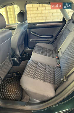 Седан Audi A6 2000 в 