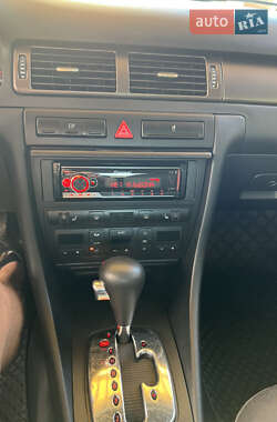 Седан Audi A6 2000 в 