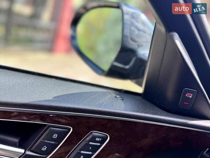 Седан Audi A6 2013 в Самборе