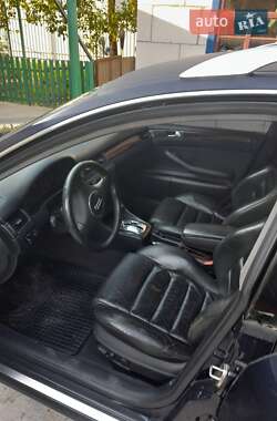 Универсал Audi A6 1998 в 