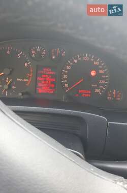 Универсал Audi A6 1998 в 
