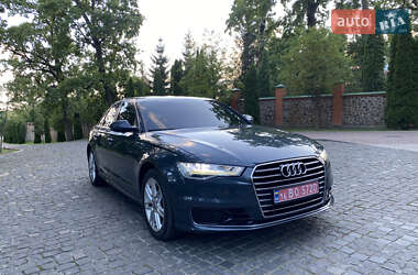 Седан Audi A6 2015 в 