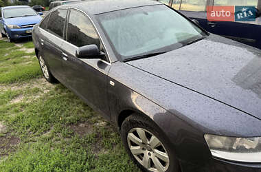 Седан Audi A6 2004 в 