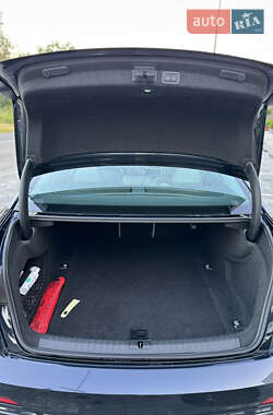 Седан Audi A6 2022 в 