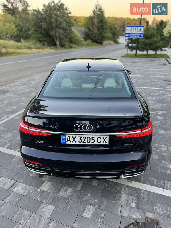 Седан Audi A6 2022 в Ужгороде