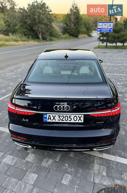 Седан Audi A6 2022 в 