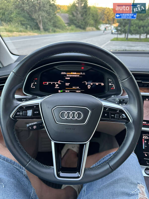 Седан Audi A6 2022 в Ужгороде