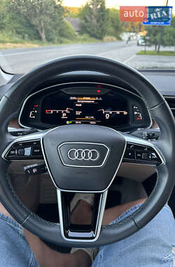 Седан Audi A6 2022 в 