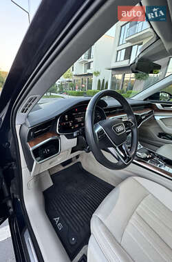 Седан Audi A6 2022 в 