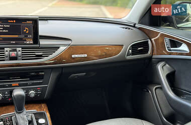 Седан Audi A6 2015 в 