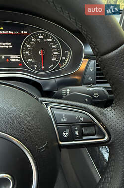 Седан Audi A6 2015 в 