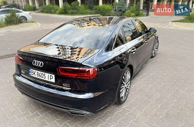Седан Audi A6 2015 в 