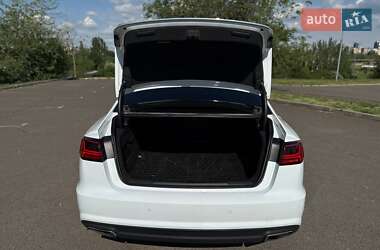 Седан Audi A6 2017 в 