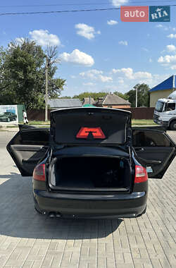 Седан Audi A6 2002 в 