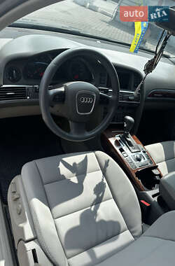 Седан Audi A6 2004 в 