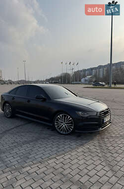 Седан Audi A6 2015 в 