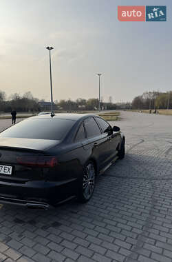 Седан Audi A6 2015 в 