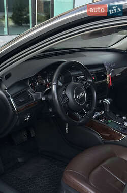 Седан Audi A6 2014 в 