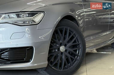 Седан Audi A6 2015 в 