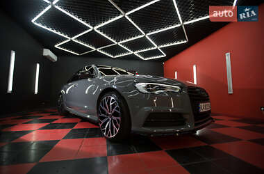 Седан Audi A6 2016 в 