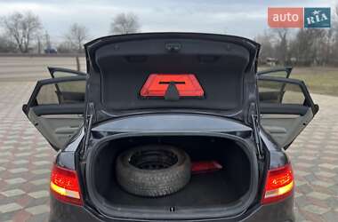 Седан Audi A6 2004 в 