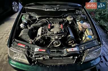 Универсал Audi A6 1996 в 