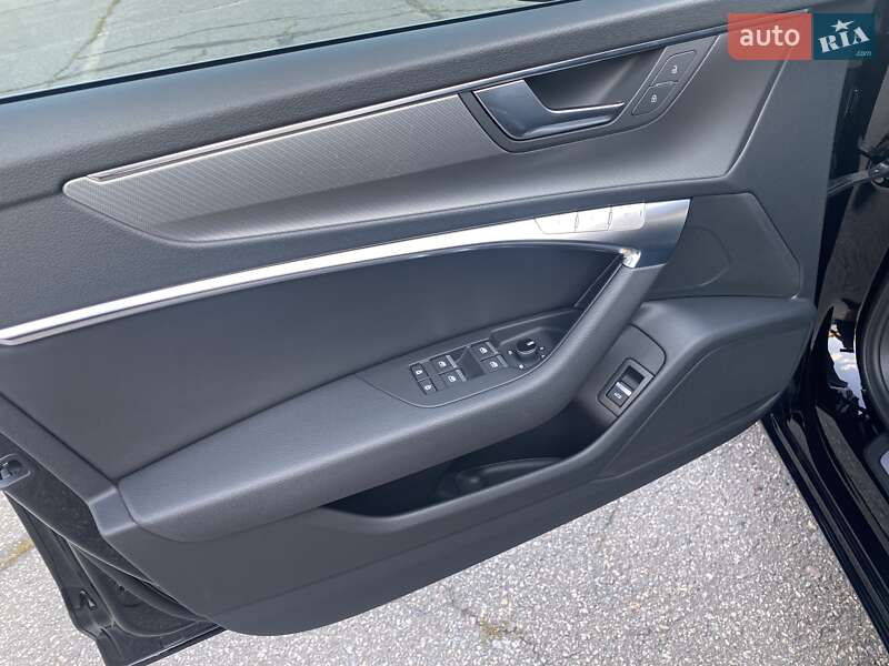 Седан Audi A6 2022 в Киеве