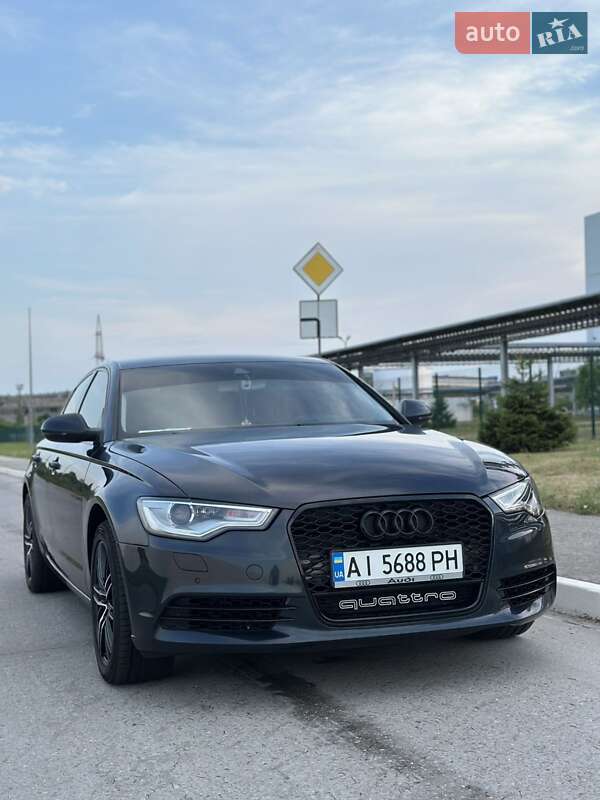 Седан Audi A6 2013 в Коростене