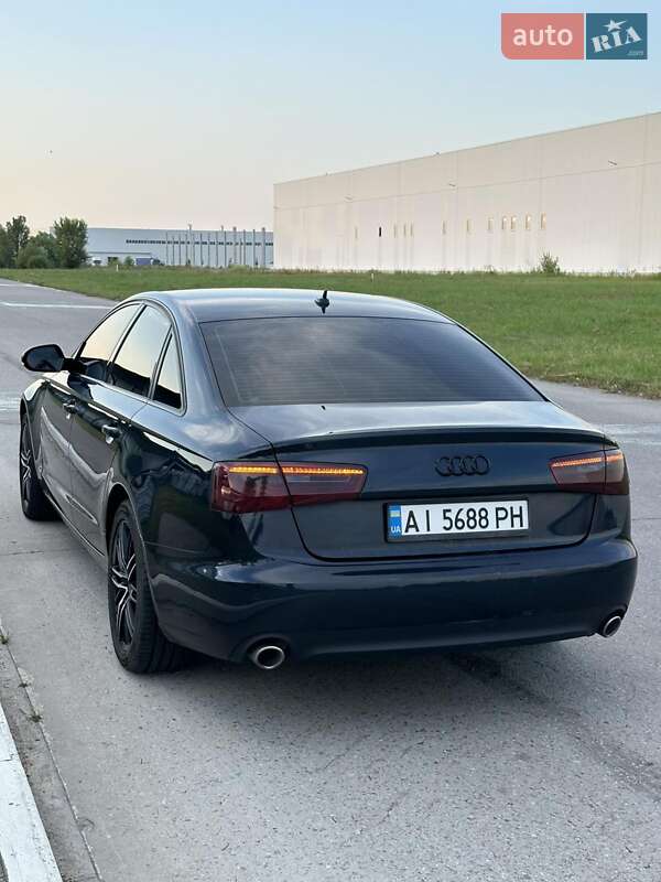 Седан Audi A6 2013 в Коростене