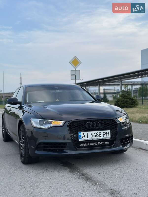 Седан Audi A6 2013 в Коростене