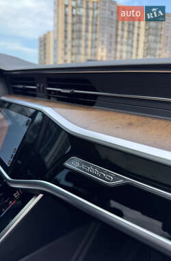 Седан Audi A6 2018 в 