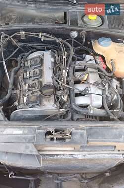 Седан Audi A6 1998 в 