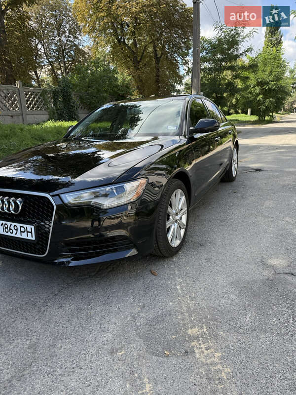 Седан Audi A6 2014 в Киеве
