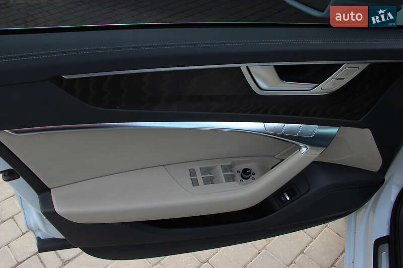 Седан Audi A6 2019 в Одессе