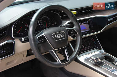 Седан Audi A6 2019 в 