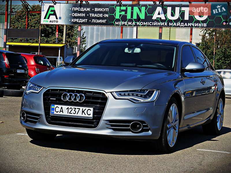 Седан Audi A6 2012 в 