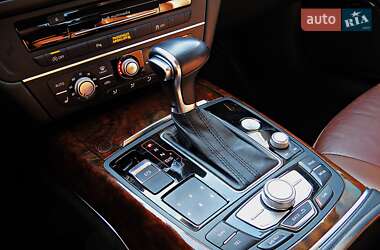Седан Audi A6 2014 в 
