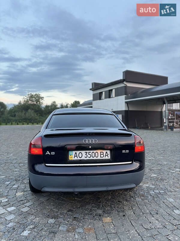 Седан Audi A6 2000 в Иршаве