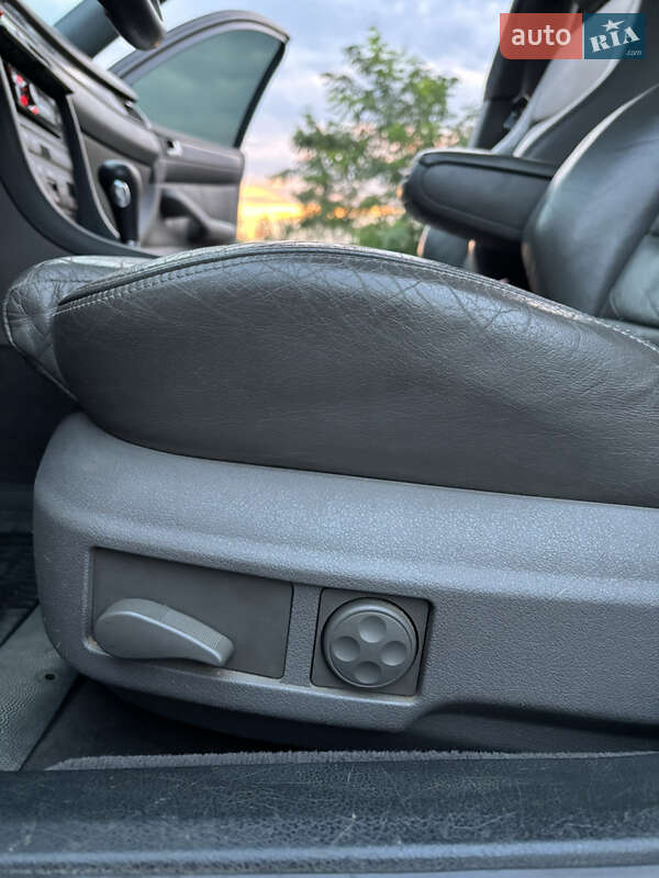 Седан Audi A6 2000 в Иршаве