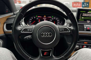 Седан Audi A6 2015 в 