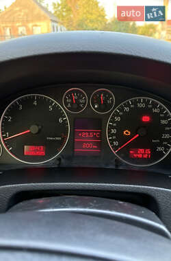 Седан Audi A6 2003 в 