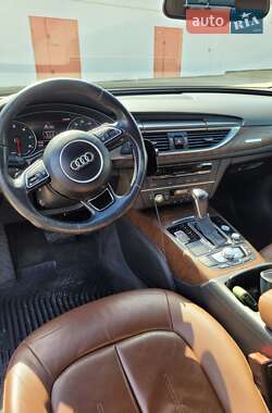 Седан Audi A6 2015 в 