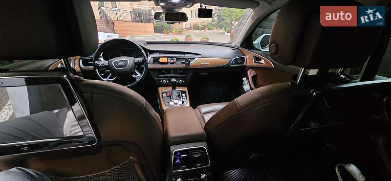 Седан Audi A6 2015 в Киеве